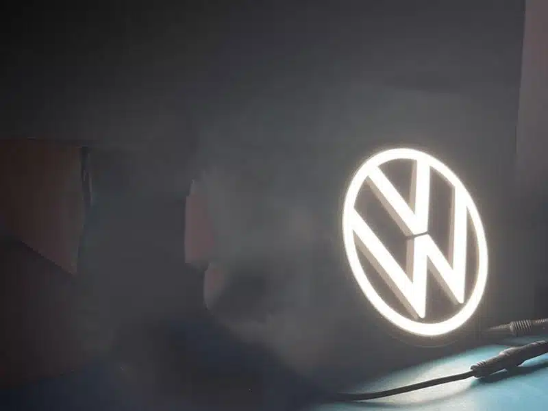 VW Caddy Light Up Emblem – LED Badge for Caddy Van & Life (2021–Present) 5 VW Emblem Full illumination Style